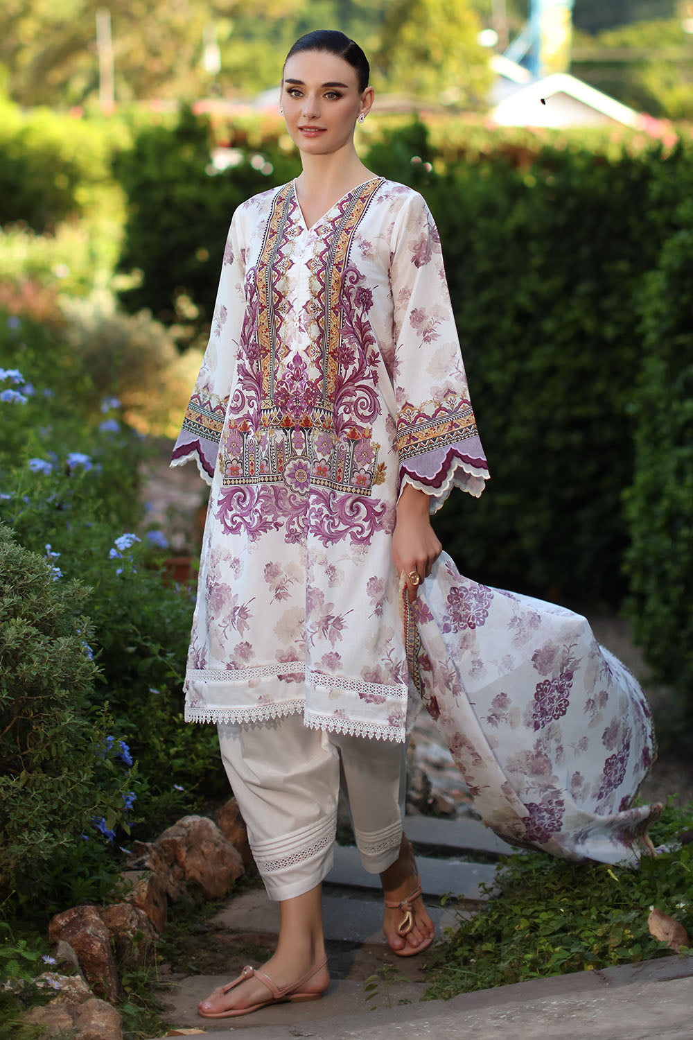 White Floral Printed Unstitched Lawn 3-Piece Suit