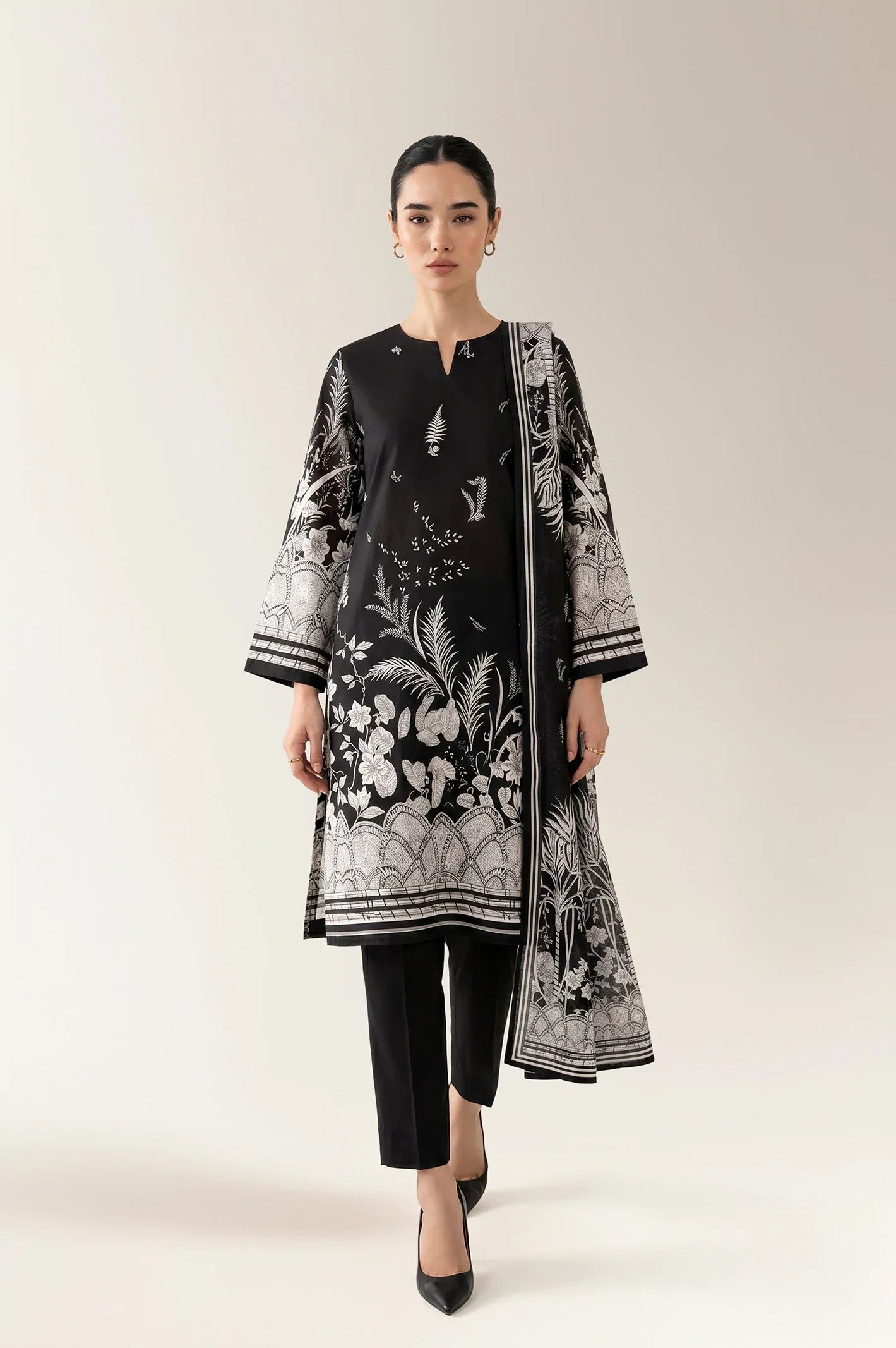 Black Botanical Floral Printed Unstitched 3-Piece Suit