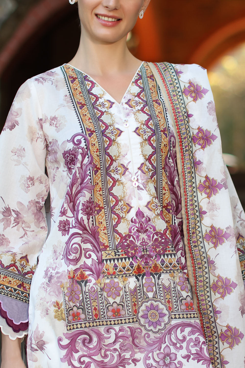 White Floral Printed Unstitched Lawn 3-Piece Suit