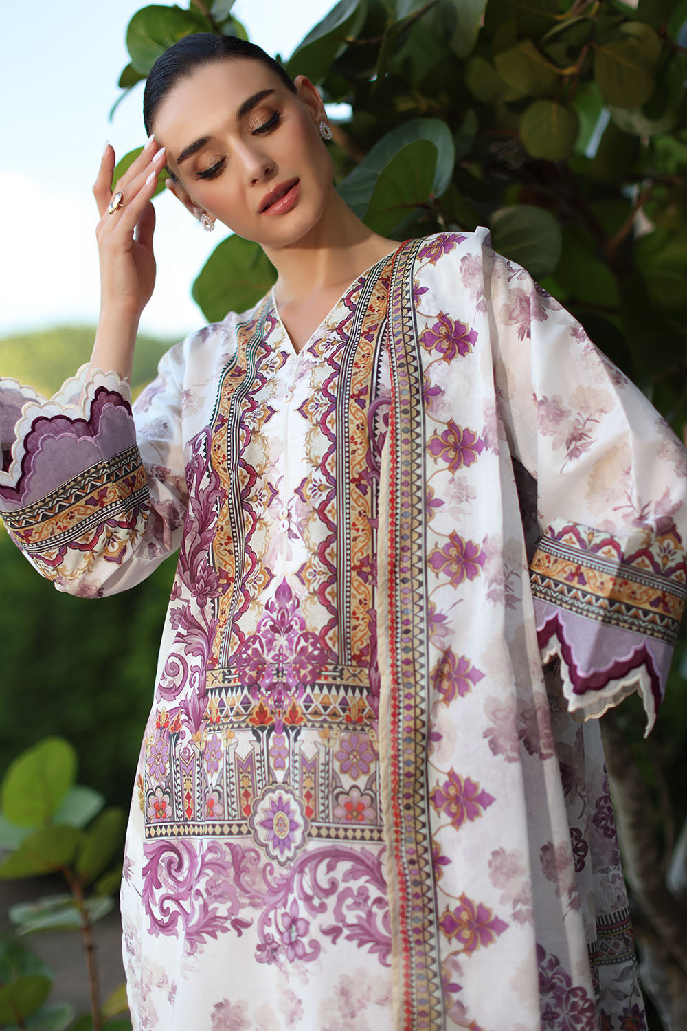 White Floral Printed Unstitched Lawn 3-Piece Suit