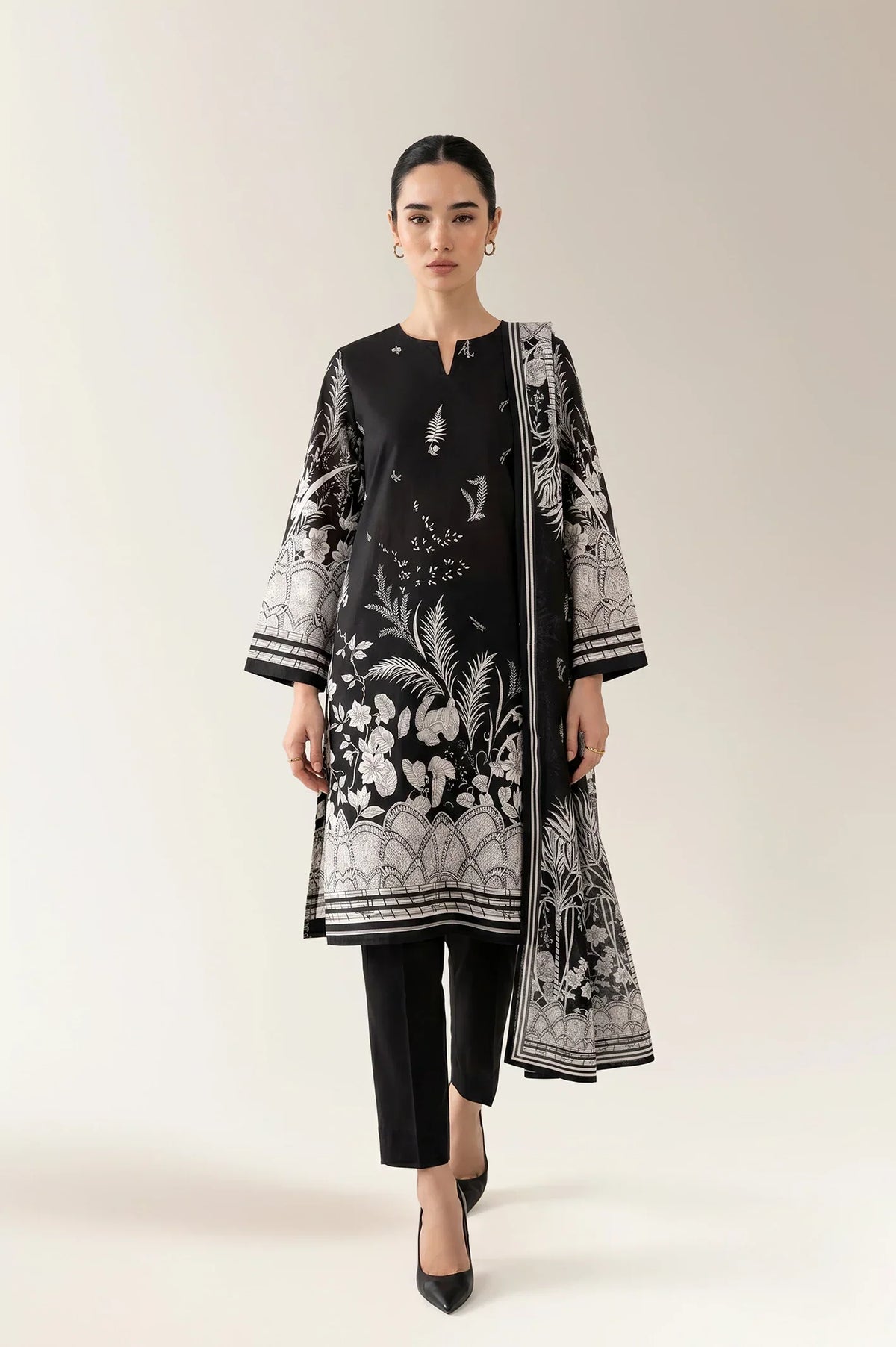 Black Botanical Floral Printed Unstitched 3-Piece Suit